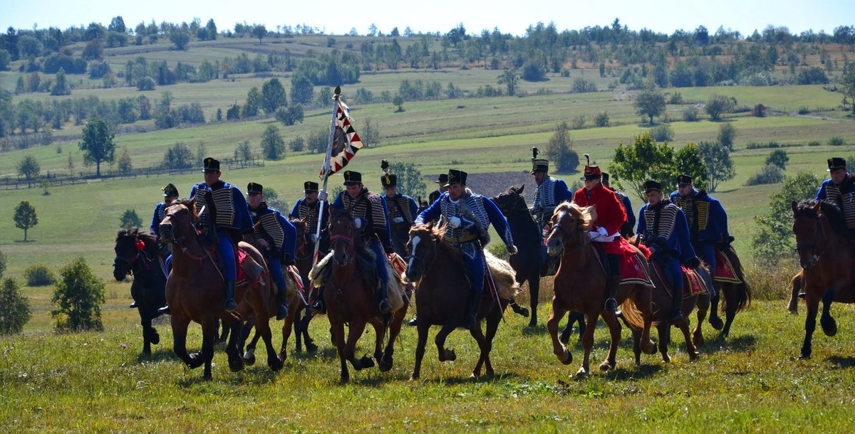The Husars from Vlăhița / Szentegyházi Huszárok